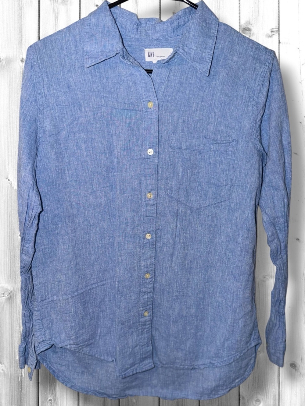 🌼GAP Boyfriend Fit Chambray Blue Button-Up Shirt